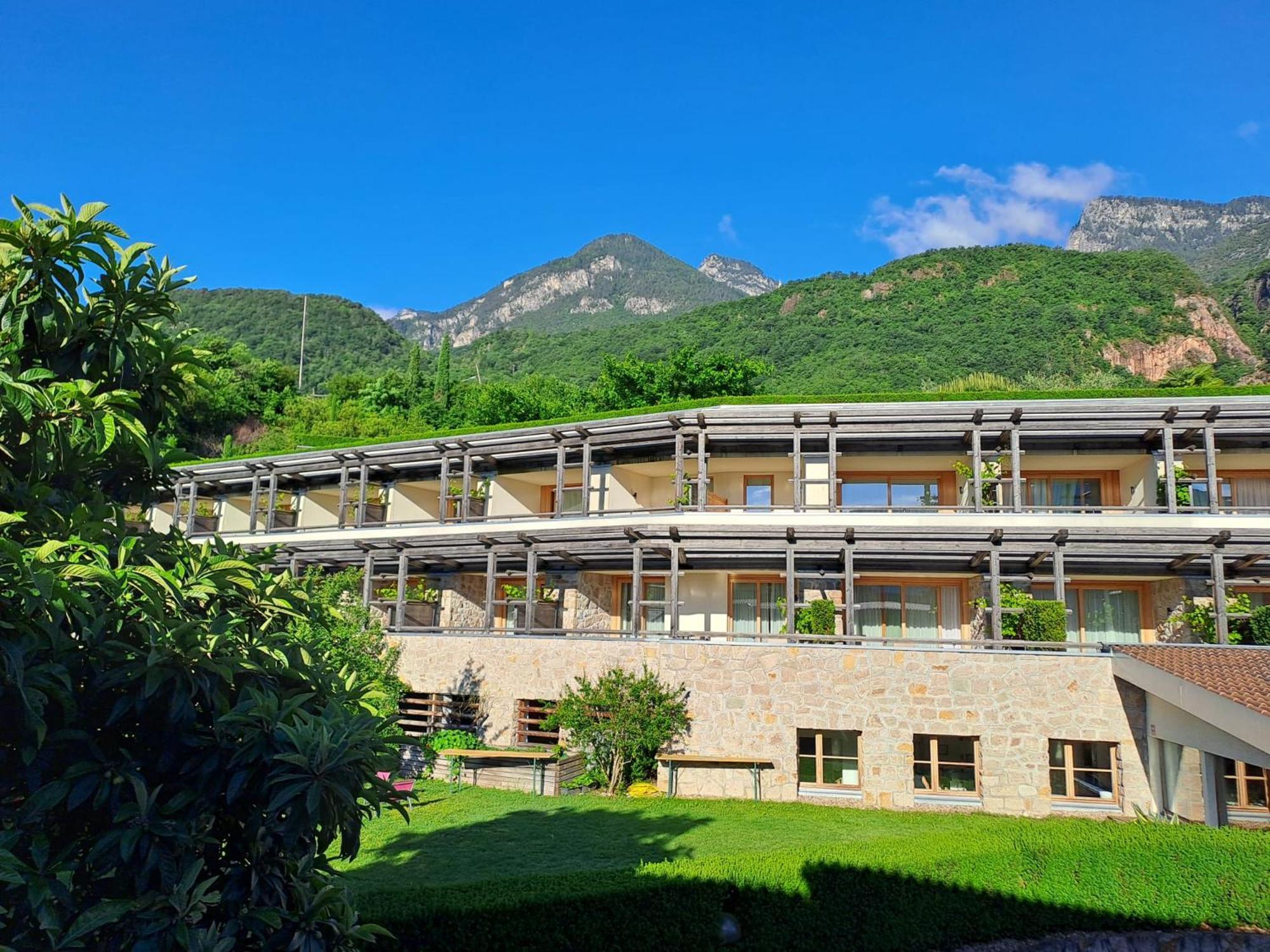 Hotel Hasslhof Caldaro Exterior photo