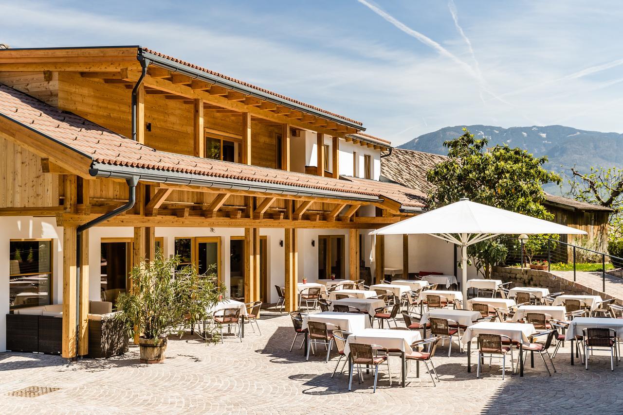 Hotel Hasslhof Caldaro Exterior photo